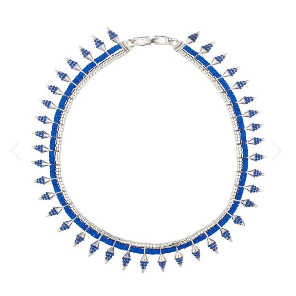 NWT NOIR RIPPLING WATER Necklace
All-around necklace with rhodium and lapis